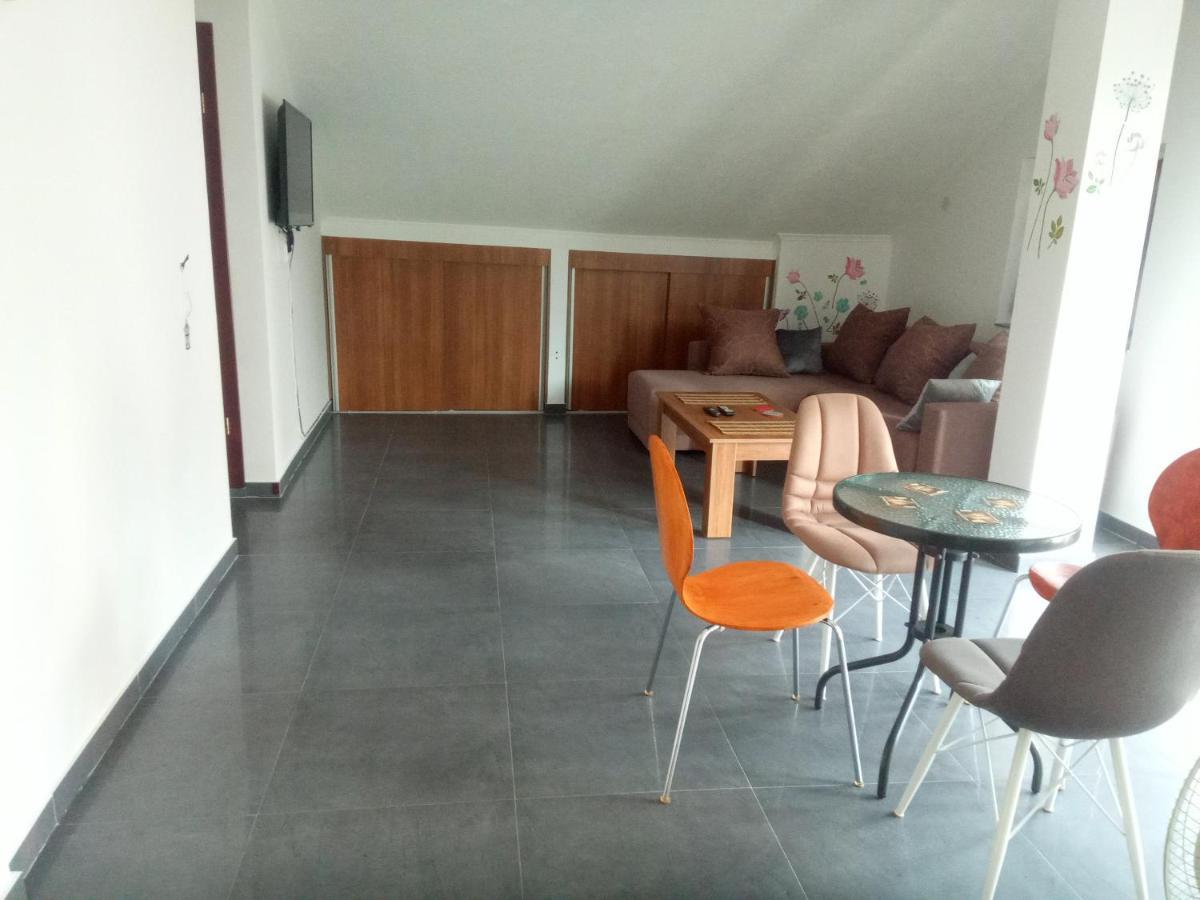 Yard House Trpejca Hotell Ohrid Exteriör bild