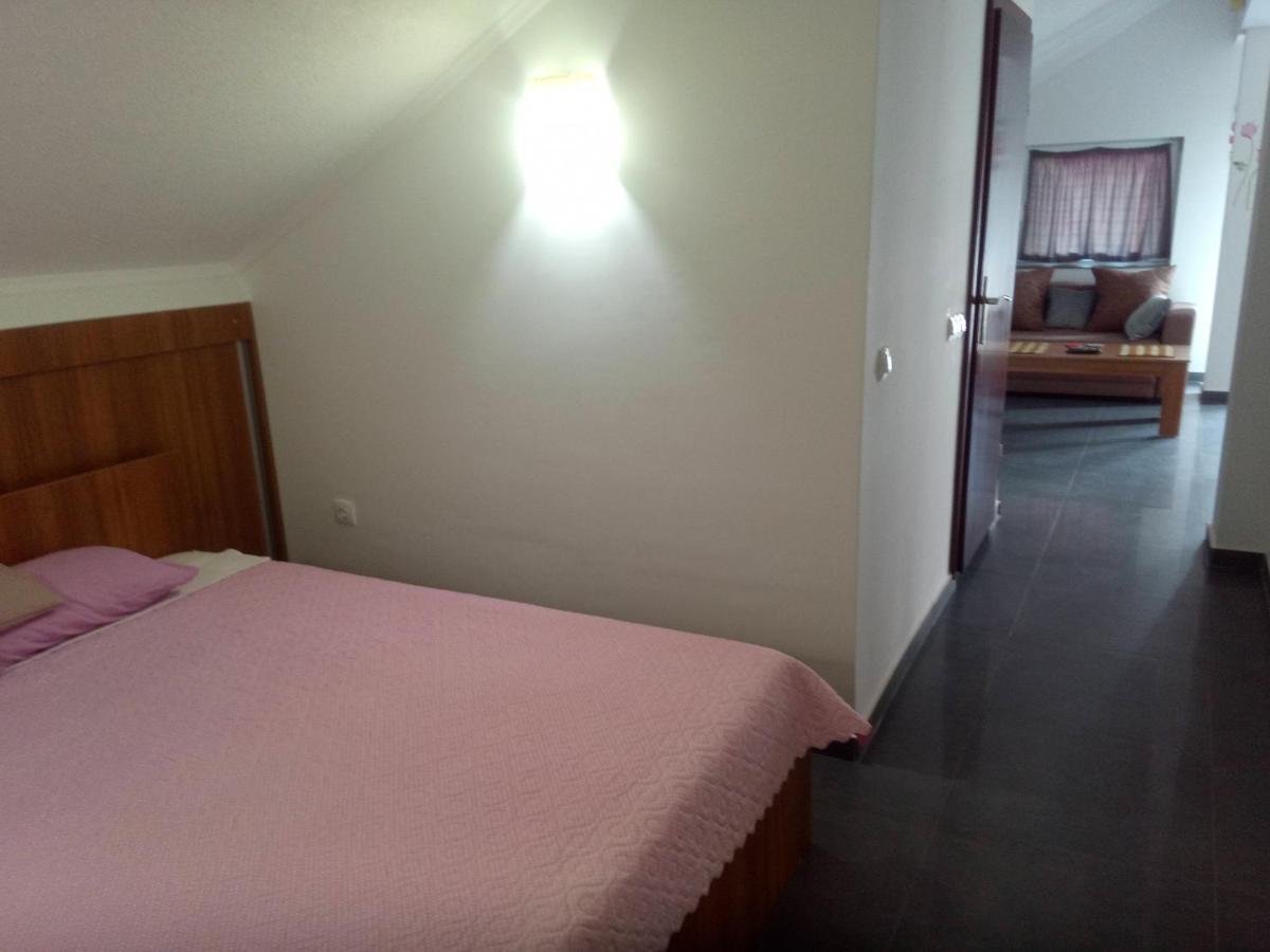 Yard House Trpejca Hotell Ohrid Exteriör bild