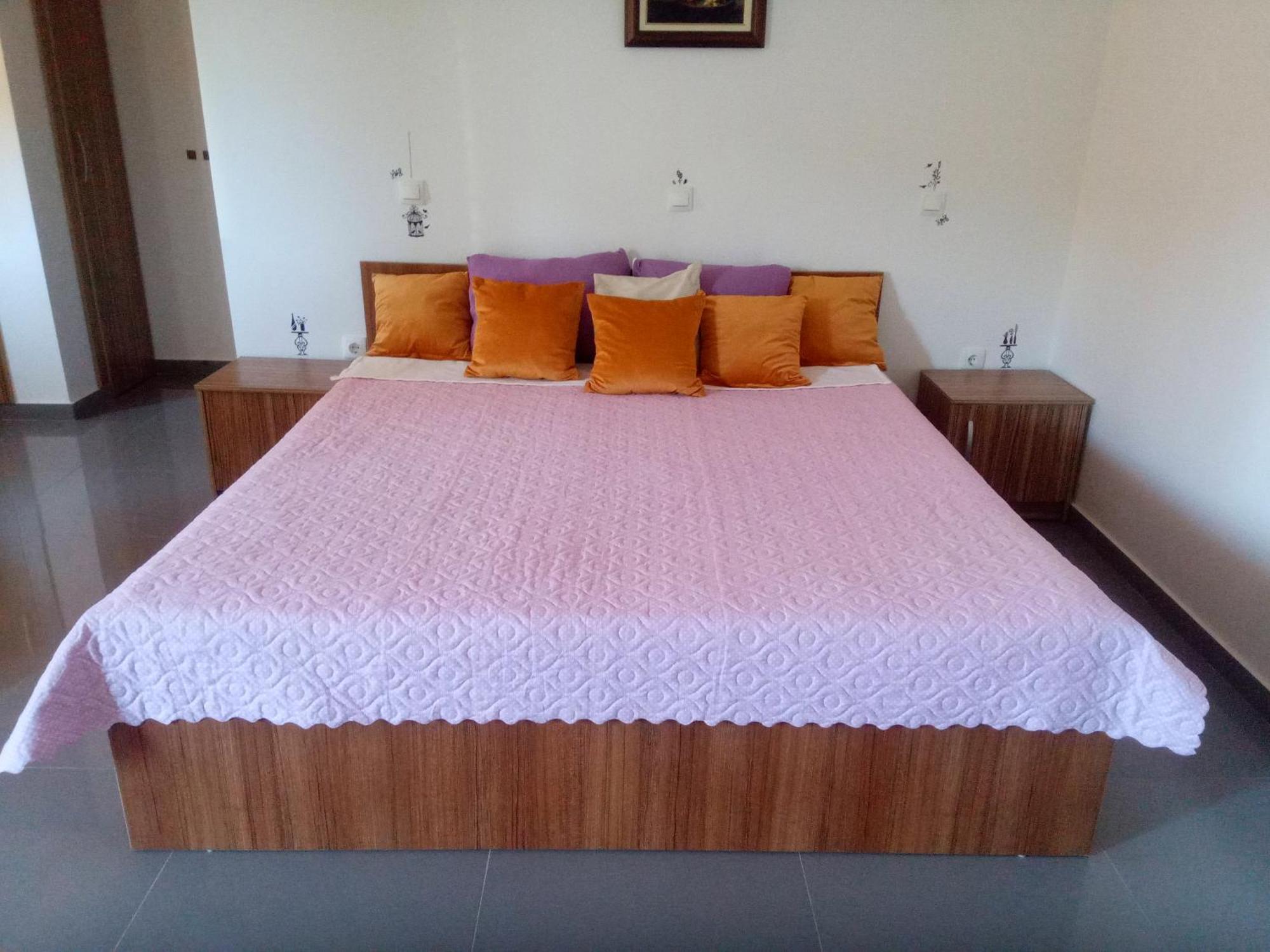 Yard House Trpejca Hotell Ohrid Rum bild